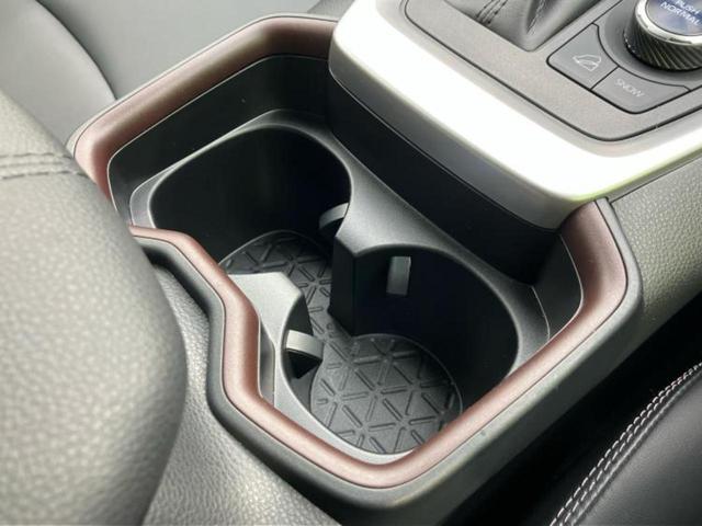 RAV4 4WD G Zパッケージ 純正エアロ/保証書/ディスプレイオーディオ9インチ/デジタルインナーミラー/トヨタセーフティセンス/シートヒーター 前席/パノラミックビューモニター/車線逸脱防止支援システム/シート フルレザー(38枚目)