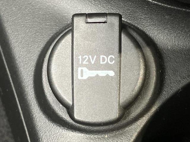 アバルト595C 595Cツーリズモ 保証書/社外 SDナビ/シート フルレザー/ヘッドランプ HID/ETC/EBD付ABS/横滑り防止装置/フルセグTV/エアバッグ 運転席/エアバッグ 助手席/エアバッグ サイド/MTモード付き(33枚目)