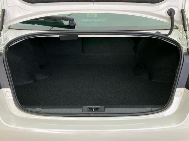 レガシィＢ４ ４ＷＤ　Ｂ４リミテッド　サンルーフ／保証書／社外　ナビ／アイサイト／シートヒーター　前席／車線逸脱防止支援システム／シート　フルレザー／ヘッドランプ　ＬＥＤ／ＵＳＢジャック／Ｂｌｕｅｔｏｏｔｈ接続／ＥＴＣ／ＥＢＤ付ＡＢＳ（8枚目）