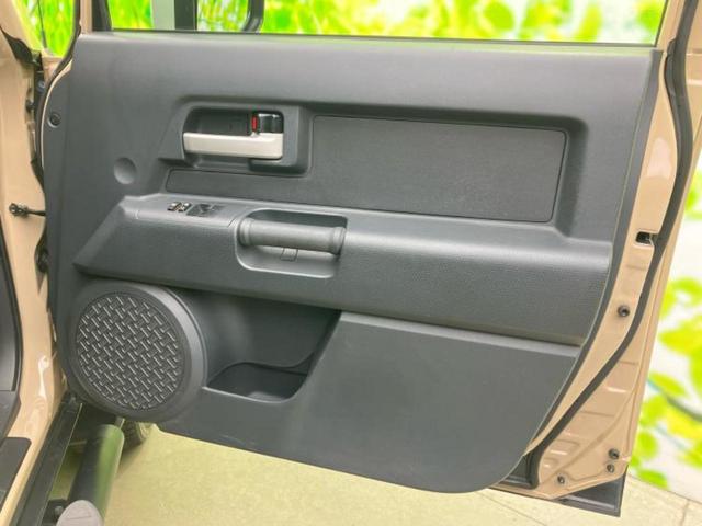 FJクルーザー 4WDヒョウジュン 新品タイヤ/社外 SDナビ/Bluetooth接続/ETC/EBD付ABS/横滑り防止装置/クルーズコントロール/バックモニター/フルセグTV/DVD/エアバッグ 運転席/エアバッグ 助手席 4WD(20枚目)