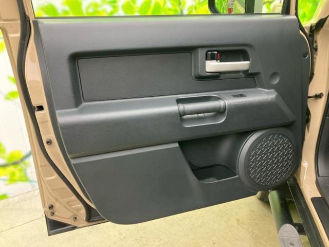 FJクルーザー 4WDヒョウジュン 新品タイヤ/社外 SDナビ/Bluetooth接続/ETC/EBD付ABS/横滑り防止装置/クルーズコントロール/バックモニター/フルセグTV/DVD/エアバッグ 運転席/エアバッグ 助手席 4WD(22枚目)