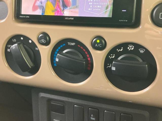 FJクルーザー 4WDヒョウジュン 新品タイヤ/社外 SDナビ/Bluetooth接続/ETC/EBD付ABS/横滑り防止装置/クルーズコントロール/バックモニター/フルセグTV/DVD/エアバッグ 運転席/エアバッグ 助手席 4WD(29枚目)