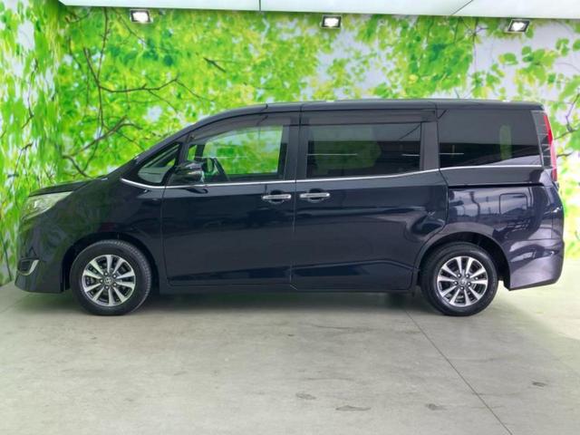 エスクァイア Giプレミアムパッケージブラックテーラード 新品タイヤ/純正 10インチ SDナビ/トヨタセーフティセンス/両側電動スライドドア/シートヒーター 前席/車線逸脱防止支援システム/シート ハーフレザー/ヘッドランプ LED/USBジャック ETC(2枚目)