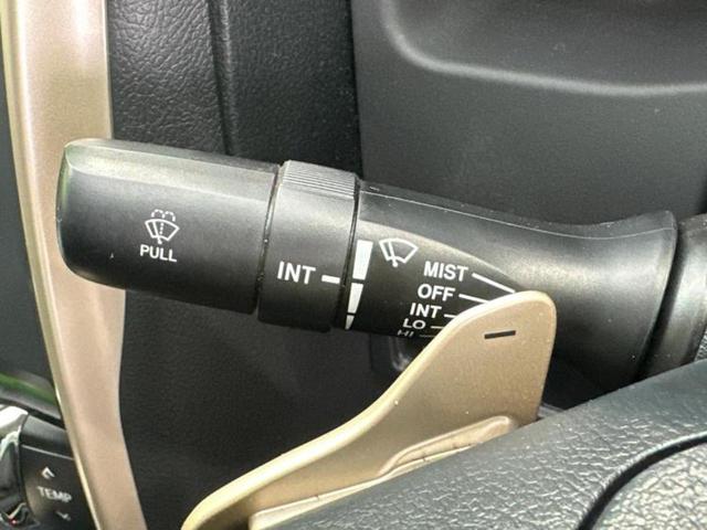 国産車から輸入車まで多様なお客様のニーズのお応えできるように、全国規模で豊富な在庫展開！車のことならＷＥＣＡＲＳへ！