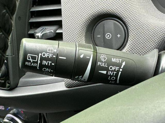 フィット ｅＨＥＶクロスター　保証書／純正　９インチ　ＳＤナビ／ホンダセンシング／車線逸脱防止支援システム／ドライブレコーダー　純正／ヘッドランプ　ＬＥＤ／ＥＴＣ／ＥＢＤ付ＡＢＳ／クルーズコントロール／バックモニター　バックカメラ（17枚目）