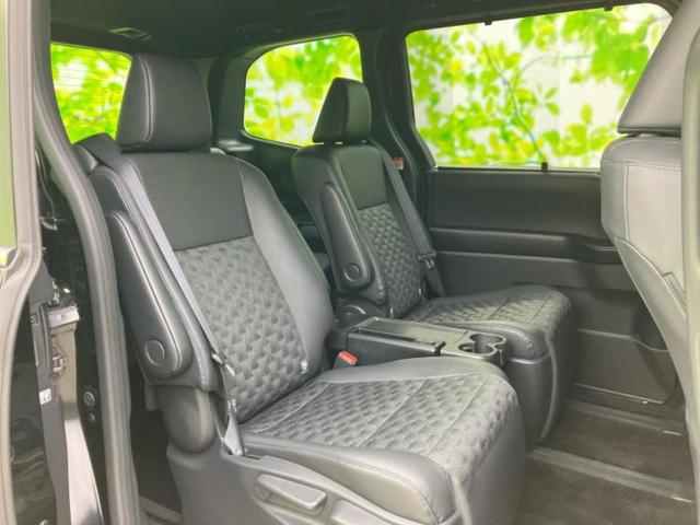 ヴォクシー ハイブリッドS-Z ディスプレイオーディオ+ナビ10.5インチ/フリップダウンモニター 純正 14インチ/デジタルインナーミラー/トヨタセーフティセンス/両側電動スライドドア/シートヒーター 前席 衝突被害軽減システム(5枚目)