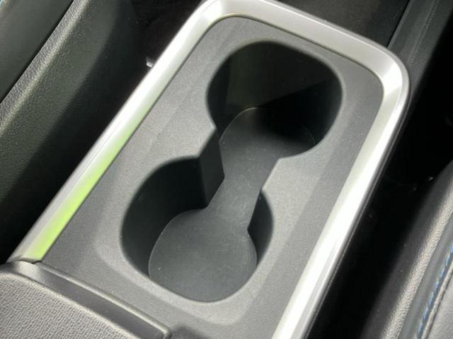 ヴォクシー ハイブリッドS-Z ディスプレイオーディオ+ナビ10.5インチ/フリップダウンモニター 純正 14インチ/デジタルインナーミラー/トヨタセーフティセンス/両側電動スライドドア/シートヒーター 前席 衝突被害軽減システム(41枚目)