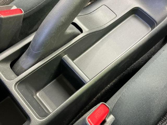 フィット 13G 保証書/純正 SDナビ/Bluetooth接続/ETC/EBD付ABS/横滑り防止装置/アイドリングストップ/バックモニター/ワンセグTV/DVD/エアバッグ 運転席/エアバッグ 助手席 バックカメラ(31枚目)