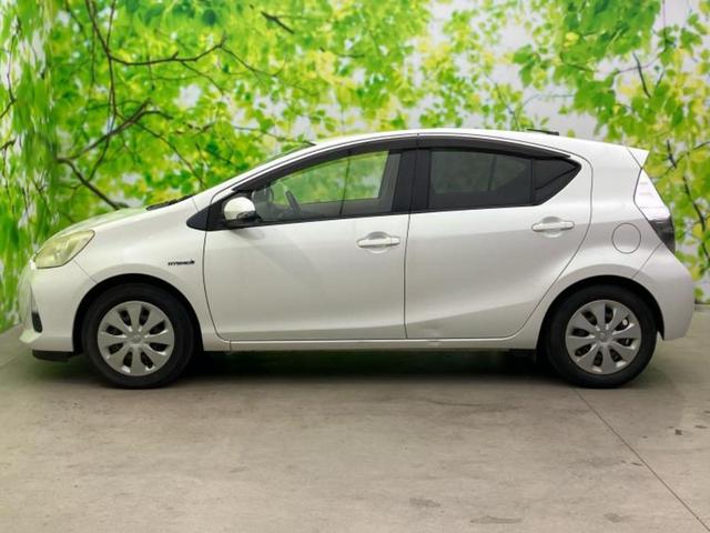 アクア Ｇ　新品タイヤ／保証書／純正　ＳＤナビ／ＥＴＣ／ＥＢＤ付ＡＢＳ／横滑り防止装置／アイドリングストップ／ワンセグＴＶ／エアバッグ　運転席／エアバッグ　助手席／パワーウインドウ／キーレスエントリー（2枚目）