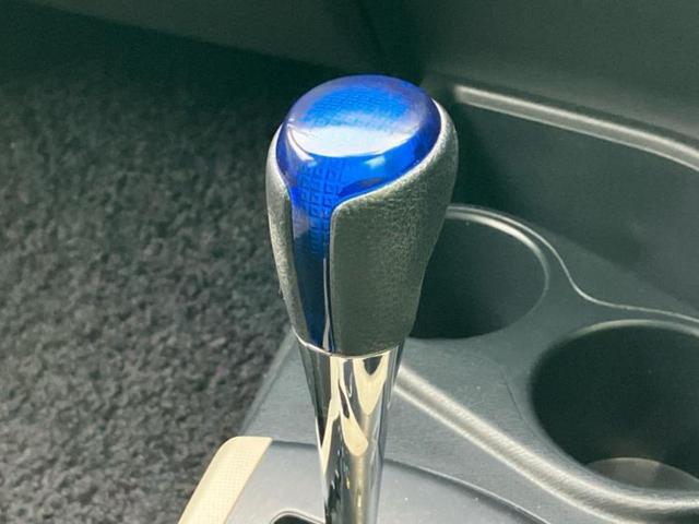 アクア Ｇ　新品タイヤ／保証書／純正　ＳＤナビ／ＥＴＣ／ＥＢＤ付ＡＢＳ／横滑り防止装置／アイドリングストップ／ワンセグＴＶ／エアバッグ　運転席／エアバッグ　助手席／パワーウインドウ／キーレスエントリー（17枚目）