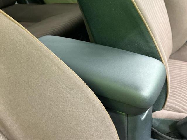 アクア Ｇ　新品タイヤ／保証書／純正　ＳＤナビ／ＥＴＣ／ＥＢＤ付ＡＢＳ／横滑り防止装置／アイドリングストップ／ワンセグＴＶ／エアバッグ　運転席／エアバッグ　助手席／パワーウインドウ／キーレスエントリー（30枚目）