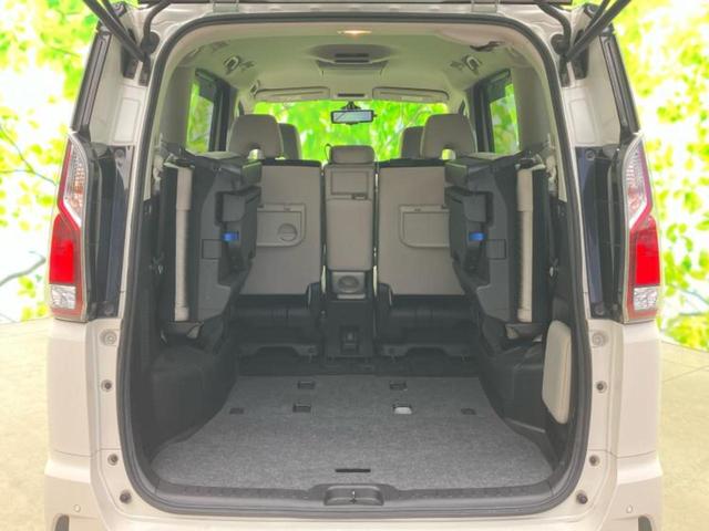 セレナ ハイウェイスターＶセレクション　新品タイヤ／保証書／純正　９インチ　ＳＤナビ／フリップダウンモニター　純正　１１インチ／インテリジェントルームミラー／エマージェンシーブレーキ／両側電動スライドドア／アラウンドビューモニター　禁煙車（21枚目）