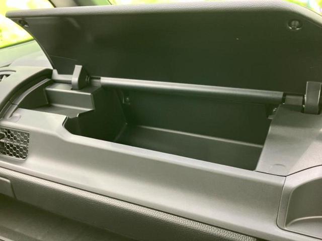 国産車から輸入車まで多様なお客様のニーズのお応えできるように、全国規模で豊富な在庫展開！車のことならＷＥＣＡＲＳへ！