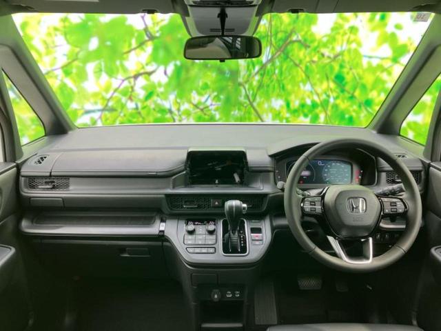 ＷＥＣＡＲＳの展示場では実際に見て、触ってお車をお選びいただけます！知識の豊富な営業スタッフが様々なカーライフをご提案いたします！