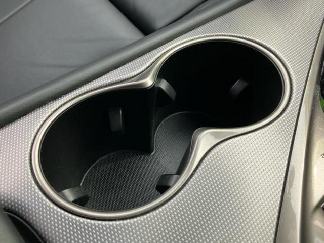 スカイライン ４００Ｒ　保証書／純正　８インチ　ＳＤナビ／エマージェンシーブレーキ／シートヒーター　前席／アラウンドビューモニター／車線逸脱防止支援システム／シート　フルレザー／ドライブレコーダー　前後　革シート　電動シート（35枚目）