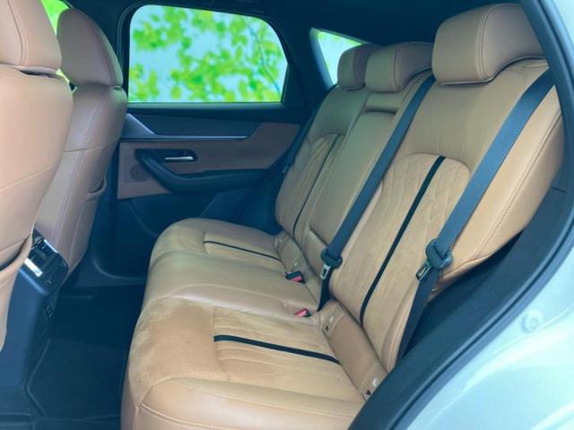 ＣＸ－６０ ４ＷＤ　ＸＤハイブリッドプレミアムスポーツ　新品タイヤ／サンルーフ／保証書／ディスプレイオーディオ１２．３インチ／アイアクティブセンス（マツダ）／エアーシート　前席／全方位モニター／車線逸脱防止支援システム／シート　フルレザー　革シート　４ＷＤ（7枚目）