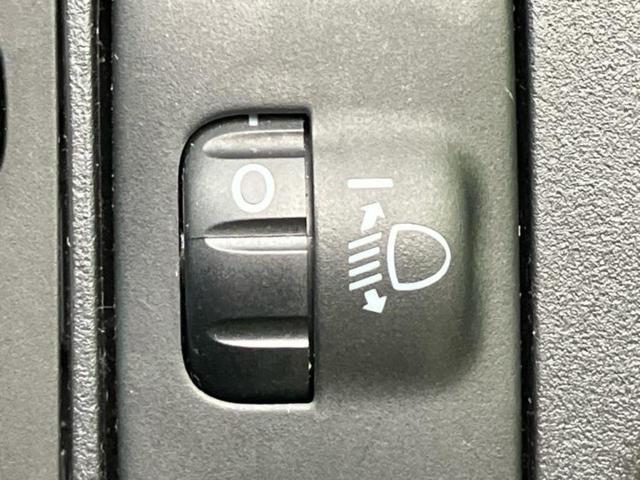 アクア S 新品タイヤ/純正 SDナビ/Bluetooth接続/ETC/EBD付ABS/横滑り防止装置/アイドリングストップ/バックモニター/フルセグTV/DVD/エアバッグ 運転席/エアバッグ 助手席(37枚目)