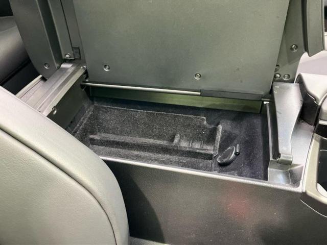 ＥＳ ＥＳ３００ｈ　Ｆスポーツ　サンルーフ／保証書／純正　１２．３インチ　メモリーナビ／衝突安全装置／エアーシート　前席／車線逸脱防止支援システム／シート　合皮／ドライブレコーダー　純正／ヘッドランプ　ＬＥＤ　衝突被害軽減システム（31枚目）