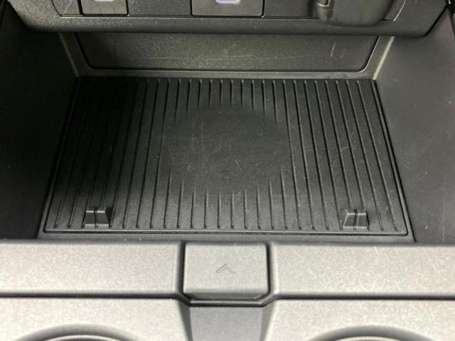 プリウス Ｇ　ディスプレイオーディオ＋ナビ８インチ／トヨタセーフティセンス／シートヒーター　前席／全方位モニター／車線逸脱防止支援システム／ヘッドランプ　ＬＥＤ／ＵＳＢジャック／Ｂｌｕｅｔｏｏｔｈ接続　全周囲カメラ（34枚目）