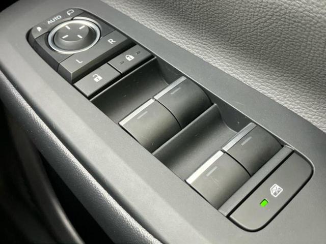 プリウス Ｇ　ディスプレイオーディオ＋ナビ８インチ／トヨタセーフティセンス／シートヒーター　前席／全方位モニター／車線逸脱防止支援システム／ヘッドランプ　ＬＥＤ／ＵＳＢジャック／Ｂｌｕｅｔｏｏｔｈ接続　全周囲カメラ（39枚目）