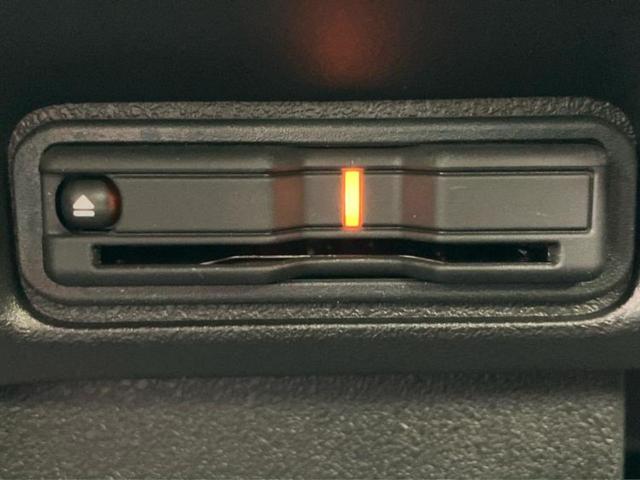 Ｎ－ＢＯＸカスタム ４ＷＤターボコーディネートスタイルモノトーン　保証書／純正　９インチ　ＳＤナビ／ホンダセンシング／両側電動スライドドア／シートヒーター　前席／マルチビューカメラシステム／車線逸脱防止支援システム／シート　ハーフレザー／ドライブレコーダー　前後（18枚目）