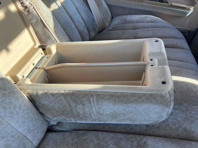 クラウン 　３．０ロイヤルサルーン　ベンコラ　ＭＳ１２５　前期ＷＩＳＥＲ段リムホイール　ローダウン　取付　２オーナーＥＴＣ　バックカメラ　ナビ　エアコン　パワーウィンドウ（42枚目）