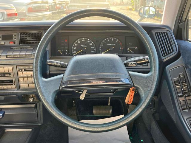 クラウン 3.0ロイヤルサルーン フェンダーミラー リアカーテン ハーフシートカバー アルミホイール AT カセット エアコン パワーウィンドウ(3枚目)