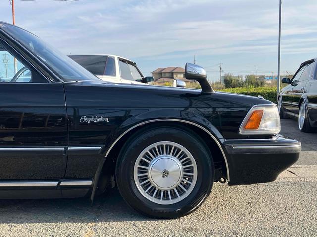 クラウン 3.0ロイヤルサルーン フェンダーミラー リアカーテン ハーフシートカバー アルミホイール AT カセット エアコン パワーウィンドウ(31枚目)