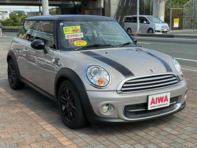 ＭＩＮＩ クーパー　ベーカーストリート　ベーカーストリート特別仕様車　キセノンライト　禁煙車　ＥＴＣ（8枚目）