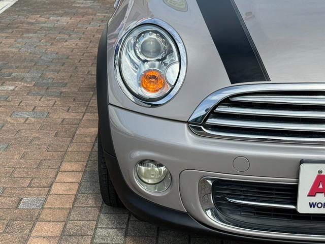 ＭＩＮＩ クーパー　ベーカーストリート　ベーカーストリート特別仕様車　キセノンライト　禁煙車　ＥＴＣ（22枚目）
