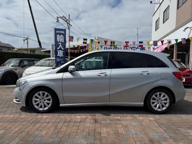 Ｂクラス Ｂ１８０　当社ユーザー様より買取　ナビ・ＴＶ　バックカメラ　キセノンライト　禁煙車　ＥＴＣ（3枚目）