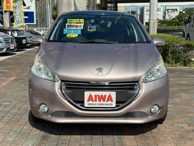 ２０８ シエロ　ユーザー様より買取　禁煙車　純正ナビ　テレビ　Ｗサンルーフ　ＥＴＣ　左右独立エアコン　クリアランスソナー（9枚目）