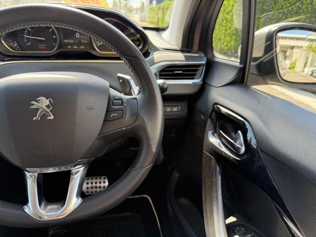 ２０８ シエロ　ユーザー様より買取　禁煙車　純正ナビ　テレビ　Ｗサンルーフ　ＥＴＣ　左右独立エアコン　クリアランスソナー（20枚目）