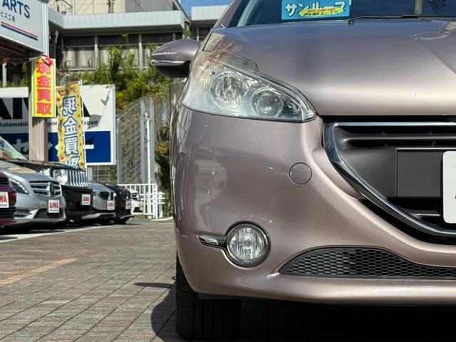 ２０８ シエロ　ユーザー様より買取　禁煙車　純正ナビ　テレビ　Ｗサンルーフ　ＥＴＣ　左右独立エアコン　クリアランスソナー（23枚目）