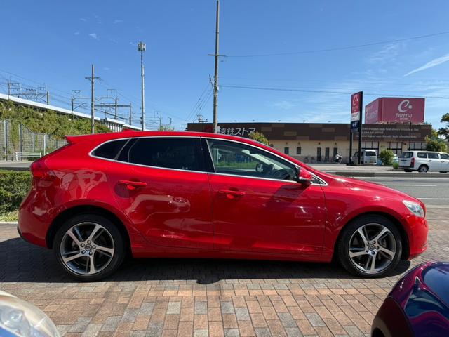 Ｖ４０ Ｄ４　ＳＥ　２０１６年モデル　黒革シート　ナビ・ＴＶ　バックカメラ　禁煙車　ディーゼル　パワーシート　シートヒーター　ＥＴＣ（7枚目）
