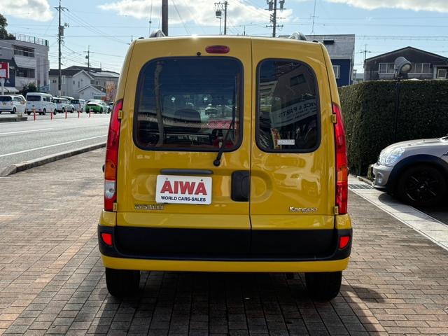 カングー １．６　ＥＴＣ　　ＣＤ　純正オーディオ　盗難防止システム　エアコン純正アルミ　ルーフレール　フォグライト　キーレス（5枚目）