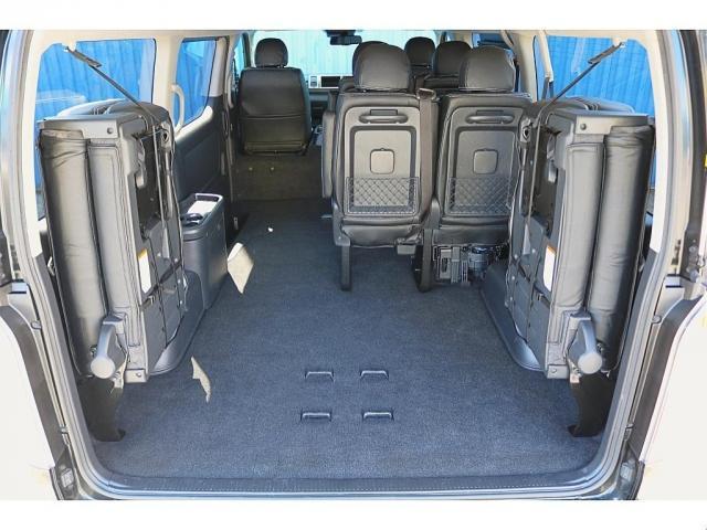 ハイエースワゴン ＧＬ　ロング　ＦＬＥＸＲｅＣｌａｓｓｉｃ丸目施工　ボンネットスムージング加工　ＦＬＥＸオーバーフェンダー　ＤＥＡＮクロスカントリーホイール　ＦＬＥＸシートカバー　ＦＬＥＸクラシックテールケンウッドＤＡ（7枚目）