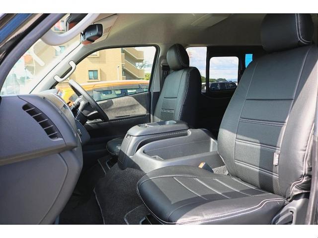ハイエースワゴン ＧＬ　ロング　ＦＬＥＸＲｅＣｌａｓｓｉｃ丸目施工　ボンネットスムージング加工　ＦＬＥＸオーバーフェンダー　ＤＥＡＮクロスカントリーホイール　ＦＬＥＸシートカバー　ＦＬＥＸクラシックテールケンウッドＤＡ（11枚目）