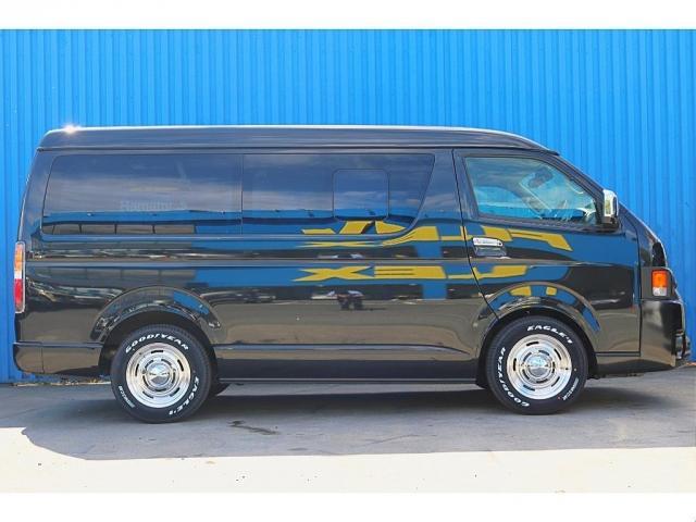 ハイエースワゴン ＧＬ　ロング　ＦＬＥＸＲｅＣｌａｓｓｉｃ丸目施工　ボンネットスムージング加工　ＦＬＥＸオーバーフェンダー　ＤＥＡＮクロスカントリーホイール　ＦＬＥＸシートカバー　ＦＬＥＸクラシックテールケンウッドＤＡ（19枚目）