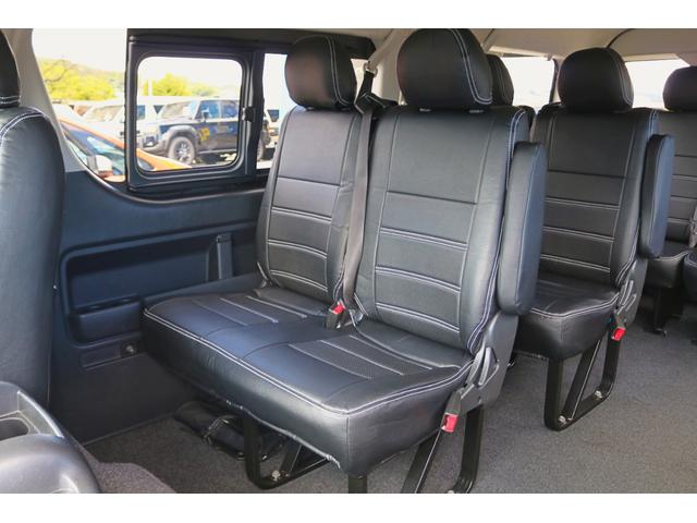 ハイエースワゴン ＧＬ　ロング　ＦＬＥＸＲｅＣｌａｓｓｉｃ丸目施工　ボンネットスムージング加工　ＦＬＥＸオーバーフェンダー　ＤＥＡＮクロスカントリーホイール　ＦＬＥＸシートカバー　ＦＬＥＸクラシックテールケンウッドＤＡ（57枚目）