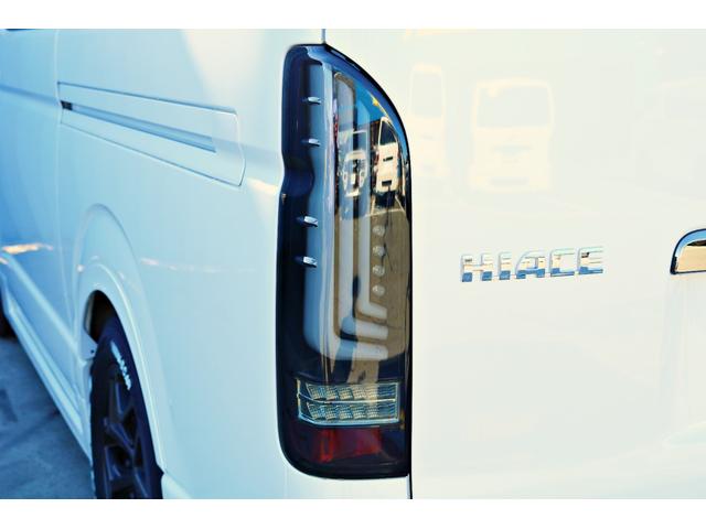 ハイエースバン スーパーGL ダークプライムII バットフェイスボンネット モデリスタフルエアロ リアバンパー FLEXオーバーフェンダー FLEXアルティメットVer2テール FLEXバルベロHEXホイール アルパインBIGX11インチナビ(24枚目)