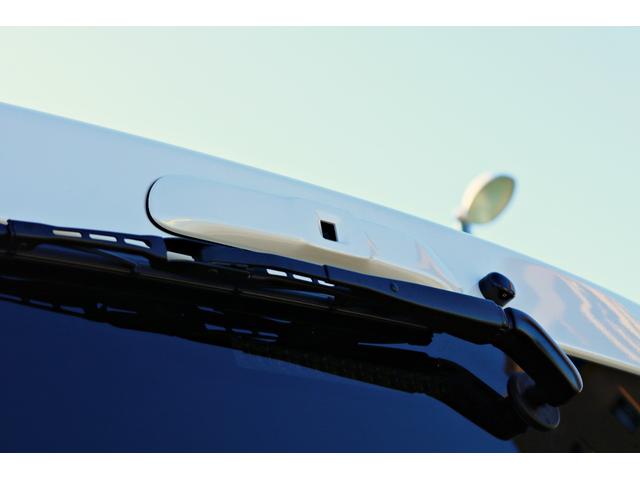 ハイエースバン スーパーGL ダークプライムII バットフェイスボンネット モデリスタフルエアロ リアバンパー FLEXオーバーフェンダー FLEXアルティメットVer2テール FLEXバルベロHEXホイール アルパインBIGX11インチナビ(42枚目)