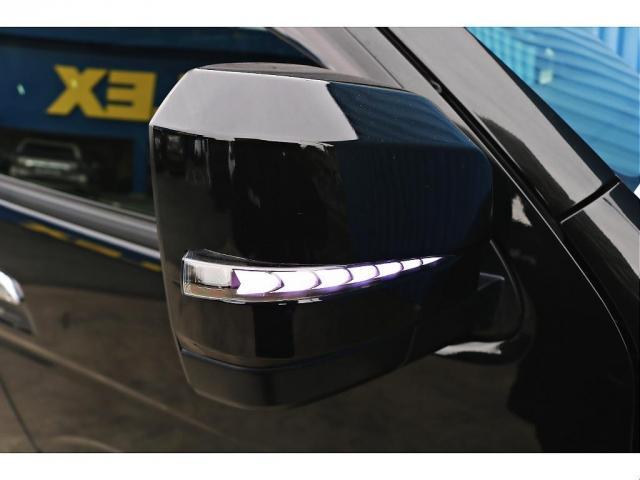 ハイエースバン スーパーGL ダークプライムII FLEXフロントスポイラー オーバーフェンダー DELF02ホイール アルティメットテール 1.5インチローダウン 室内サイドバー 7インチナビゲーション ビルトインETC バックカメラ(4枚目)
