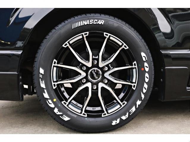 ハイエースバン スーパーGL ダークプライムII FLEXフロントスポイラー オーバーフェンダー DELF02ホイール アルティメットテール 1.5インチローダウン 室内サイドバー 7インチナビゲーション ビルトインETC バックカメラ(6枚目)