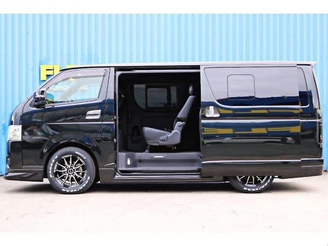 ハイエースバン スーパーGL ダークプライムII FLEXフロントスポイラー オーバーフェンダー DELF02ホイール アルティメットテール 1.5インチローダウン 室内サイドバー 7インチナビゲーション ビルトインETC バックカメラ(19枚目)