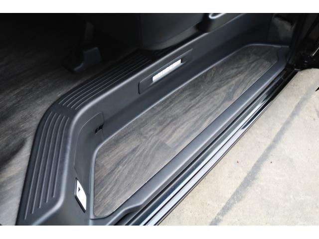 ハイエースバン スーパーGL ダークプライムII FLEXフロントスポイラー オーバーフェンダー DELF02ホイール アルティメットテール 1.5インチローダウン 室内サイドバー 7インチナビゲーション ビルトインETC バックカメラ(44枚目)