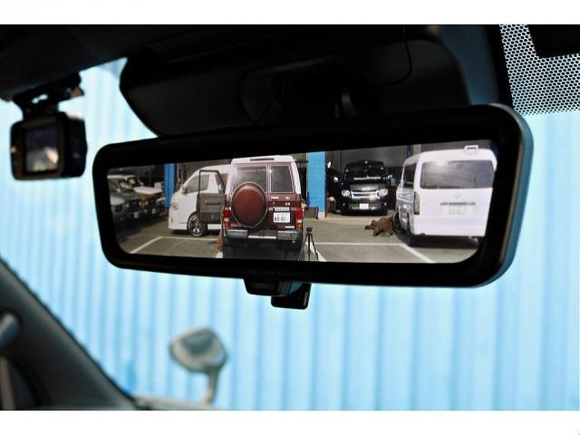 ハイエースバン スーパーGL ダークプライムII FLEXフロントスポイラー オバフェン W-DEEPSホイール アルティメットテール フリップアップベッド 1.5ローダウン 室内サイドバー パナ7インチナビ パイオニア天井スピーカー&フリップダウン(11枚目)