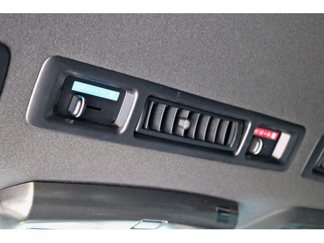 ハイエースバン スーパーGL ダークプライムII FLEXフロントスポイラー オバフェン W-DEEPSホイール アルティメットテール フリップアップベッド 1.5ローダウン 室内サイドバー パナ7インチナビ パイオニア天井スピーカー&フリップダウン(54枚目)