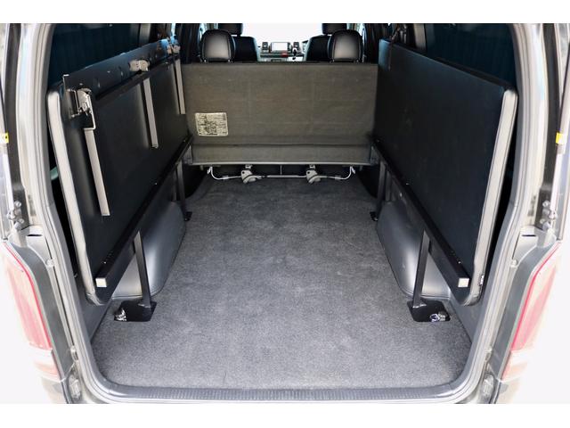 ハイエースバン スーパーGL ダークプライムII FLEXフロントスポイラー オバフェン W-DEEPSホイール アルティメットテール フリップアップベッド 1.5ローダウン 室内サイドバー パナ7インチナビ パイオニア天井スピーカー&フリップダウン(56枚目)