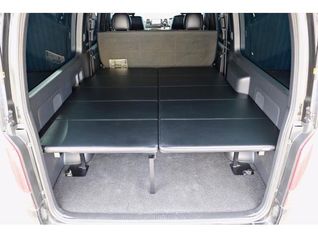 ハイエースバン スーパーGL ダークプライムII FLEXフロントスポイラー オバフェン W-DEEPSホイール アルティメットテール フリップアップベッド 1.5ローダウン 室内サイドバー パナ7インチナビ パイオニア天井スピーカー&フリップダウン(57枚目)